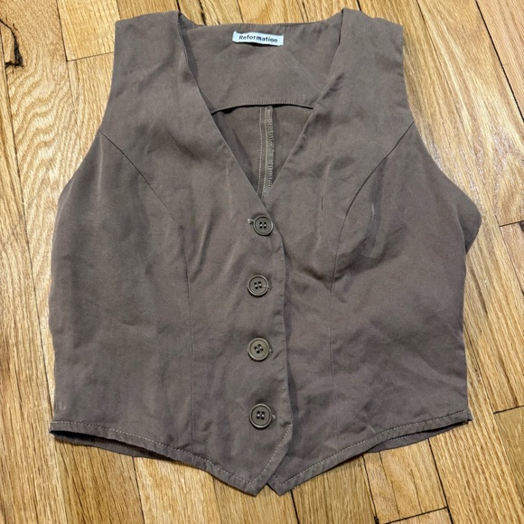 Reformation Cropped Vest - Picture 2 of 6